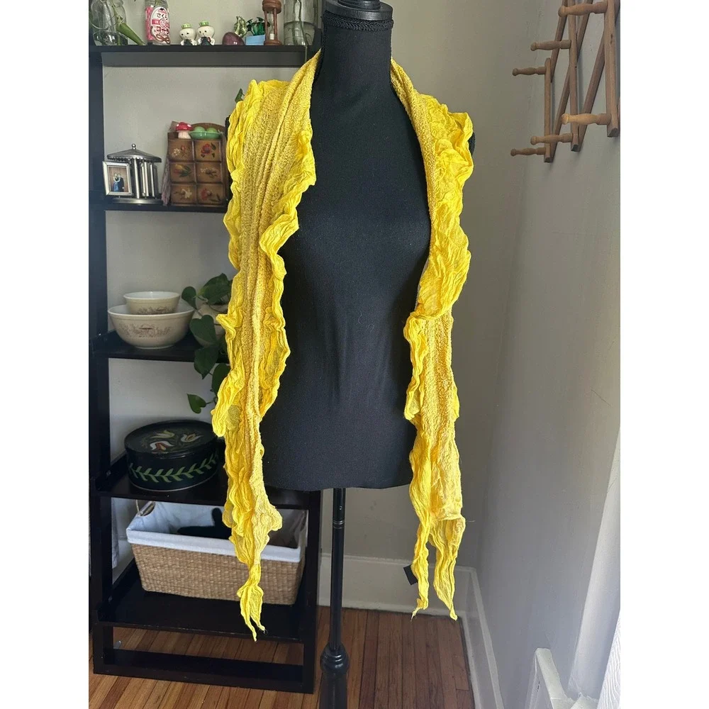 N/A vibrant yellow